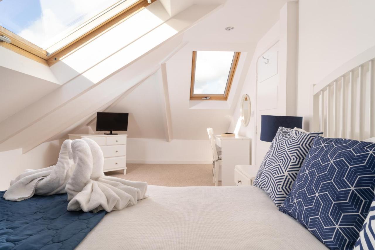 Stunning Views Over Mounts Bay With Balcony Penzance Extérieur photo