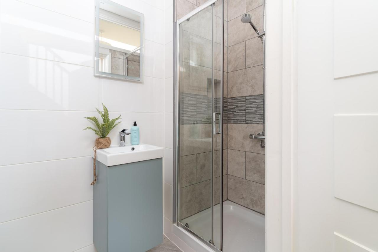 Stunning Views Over Mounts Bay With Balcony Penzance Extérieur photo