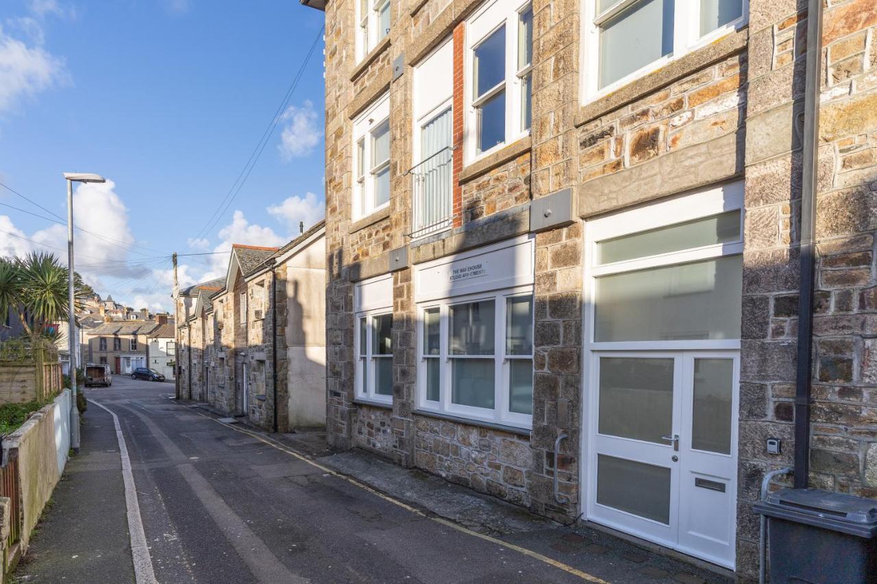 Stunning Views Over Mounts Bay With Balcony Penzance Extérieur photo