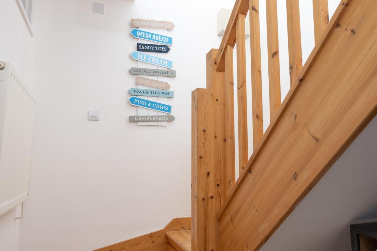 Stunning Views Over Mounts Bay With Balcony Penzance Extérieur photo